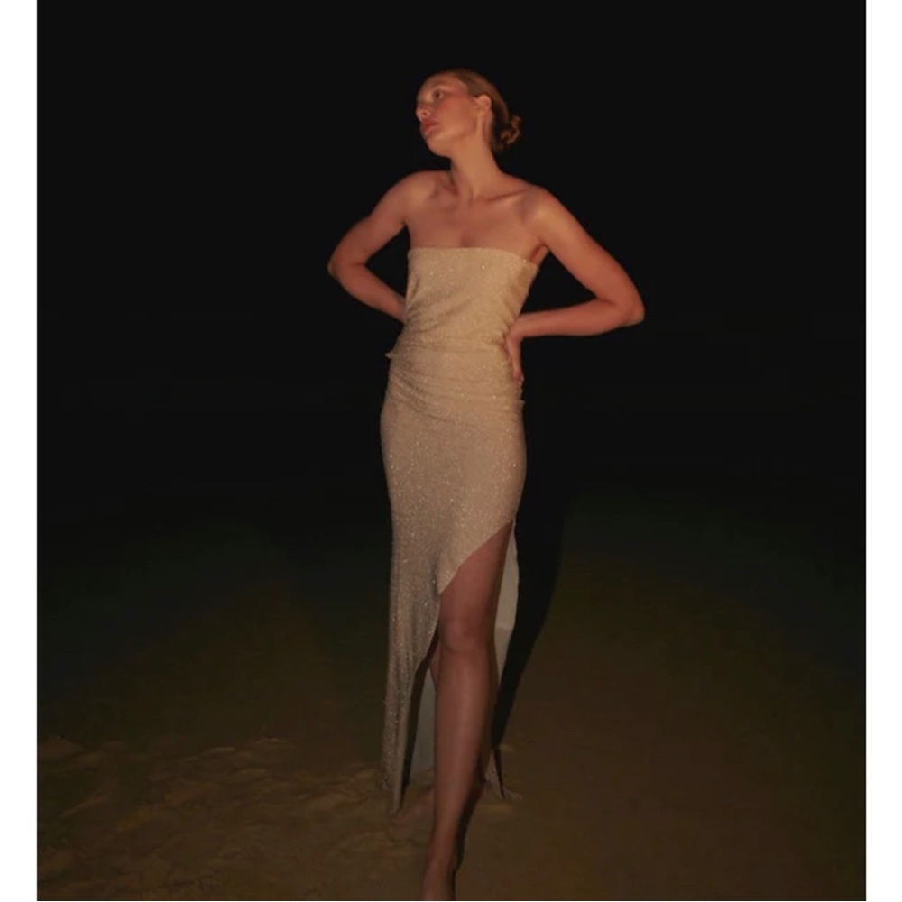 BAO BAB SIZE SMALL, DANTE DRESS! Worn once, golden shimmer strapless maxi dress.